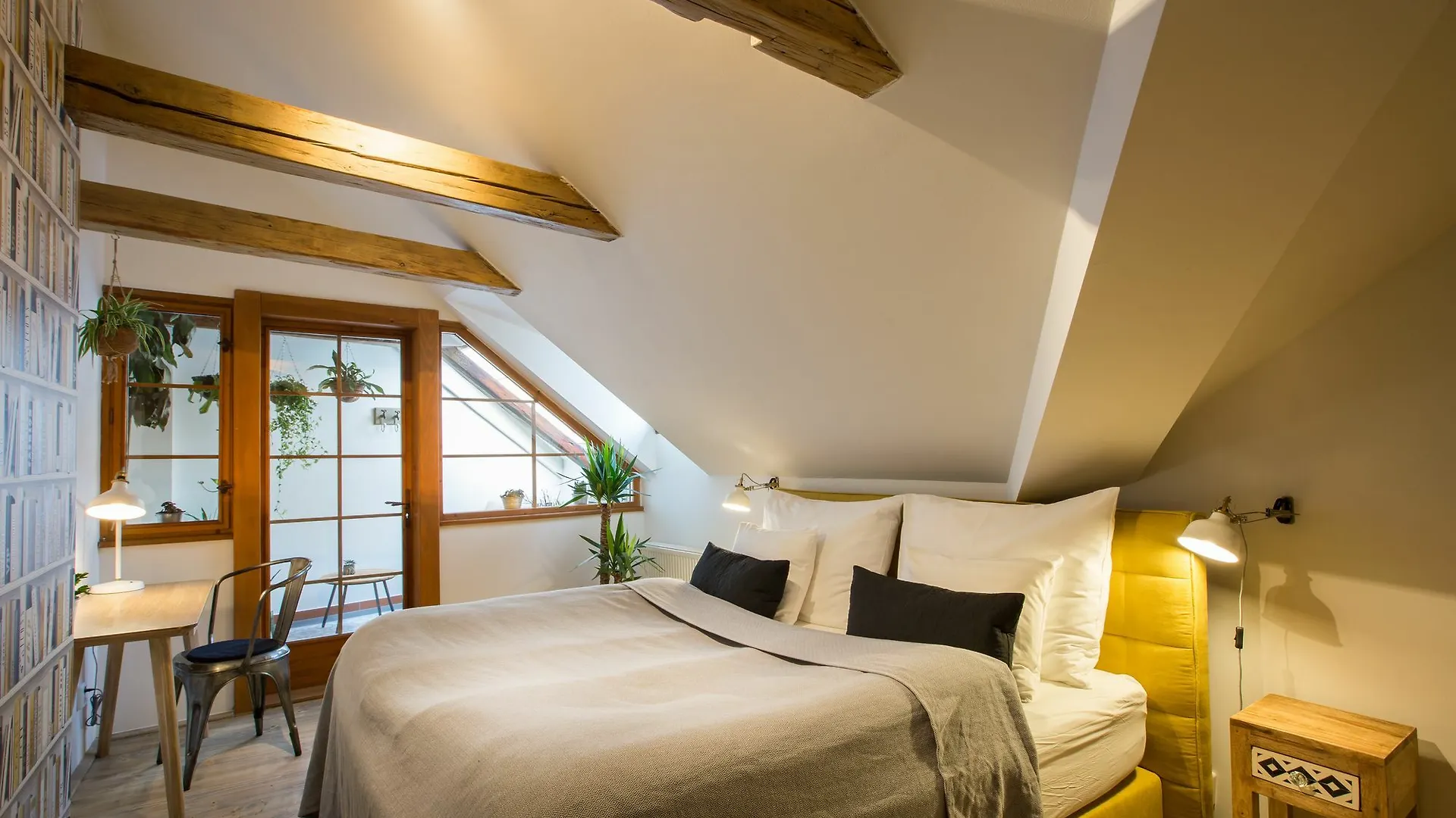 Apartment Gigantic Boho Chic 3 Bedroom 3 Bathroom Loft With Hanging Chair Prague