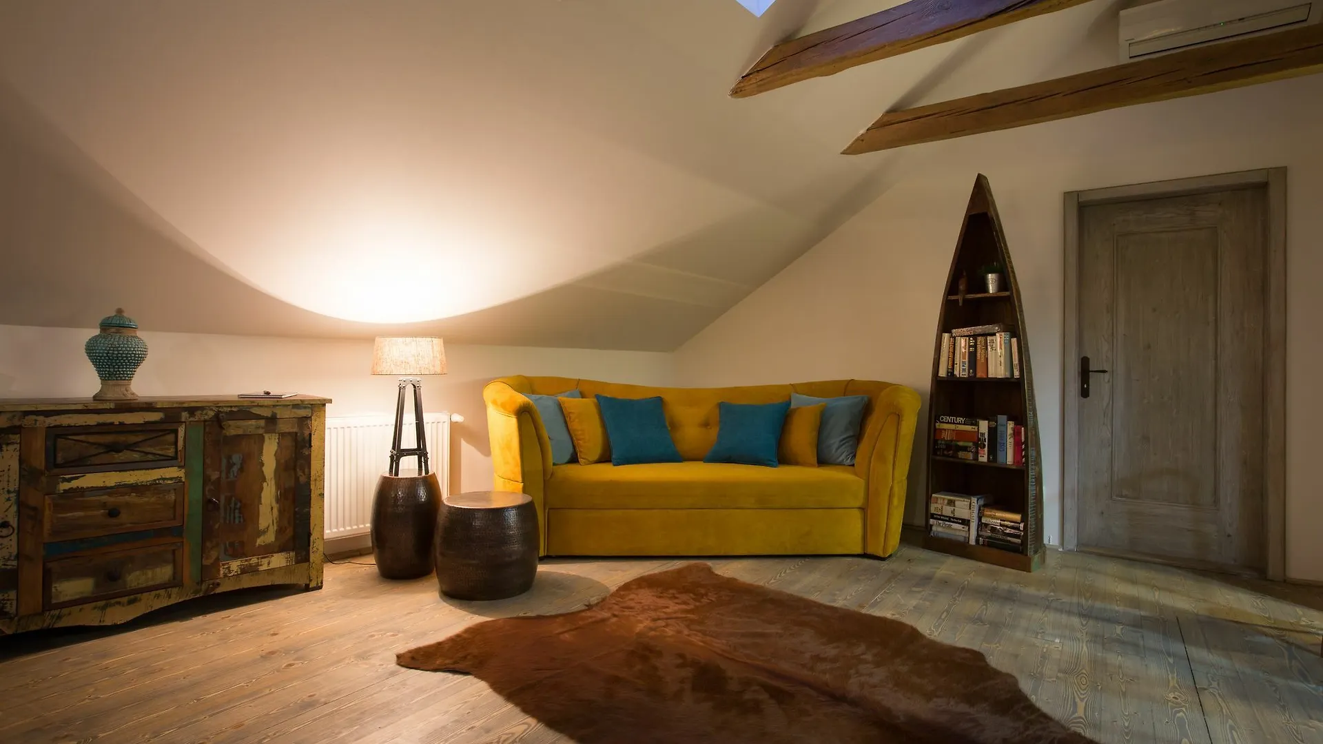 Apartment Gigantic Boho Chic 3 Bedroom 3 Bathroom Loft With Hanging Chair Prague