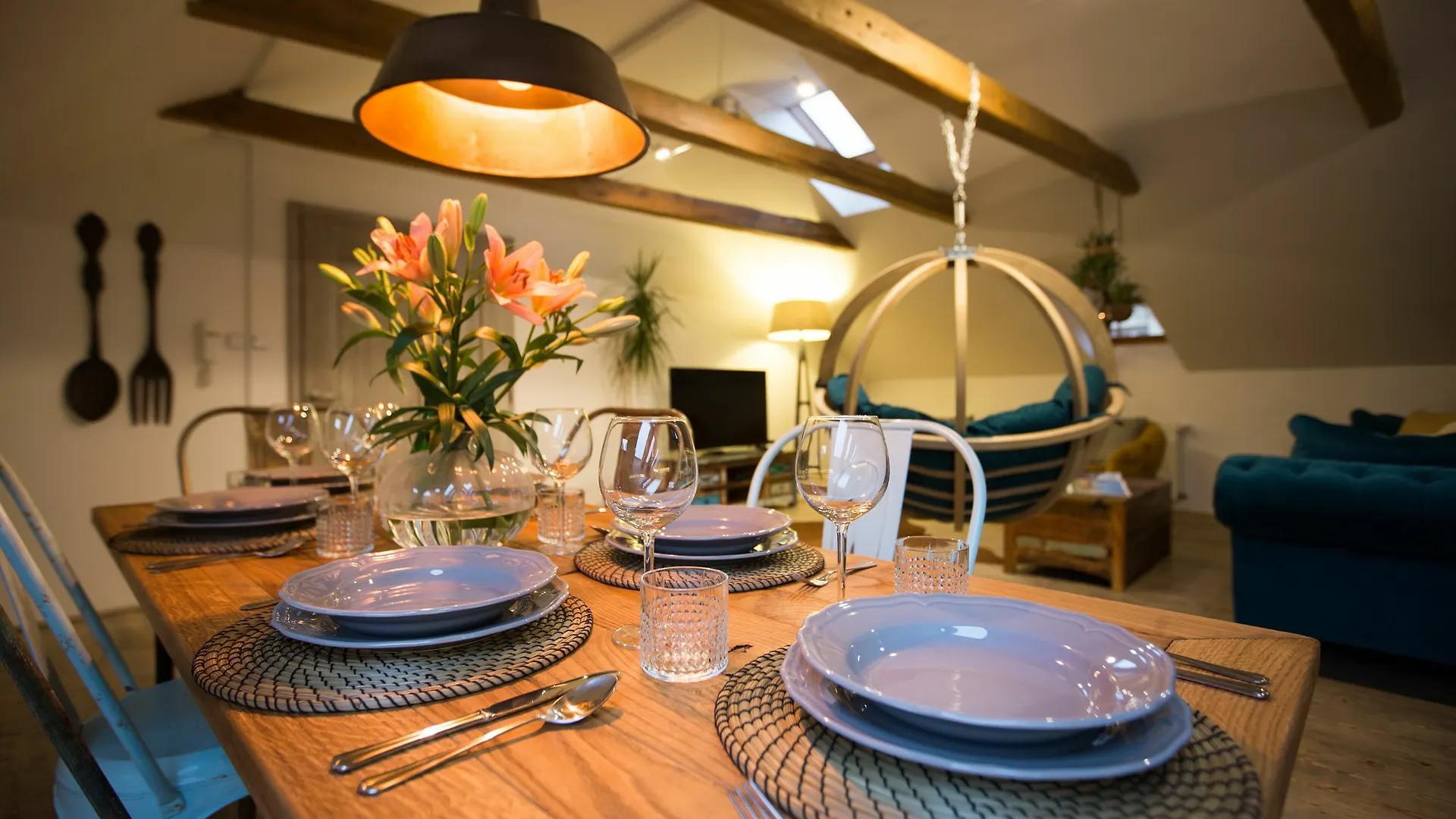 Gigantic Boho Chic 3 Bedroom 3 Bathroom Loft With Hanging Chair Prague