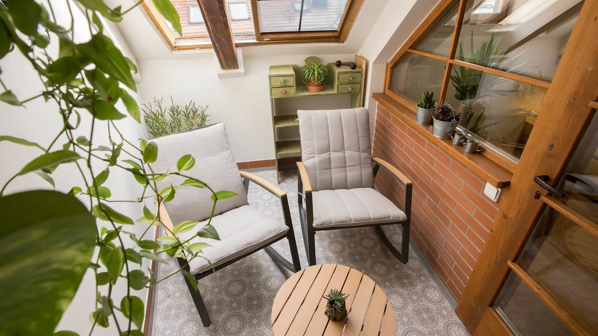 Apartment Gigantic Boho Chic 3 Bedroom 3 Bathroom Loft With Hanging Chair Prague